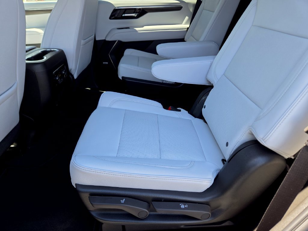 2026 Chevrolet Tahoe Premier - Photo 8
