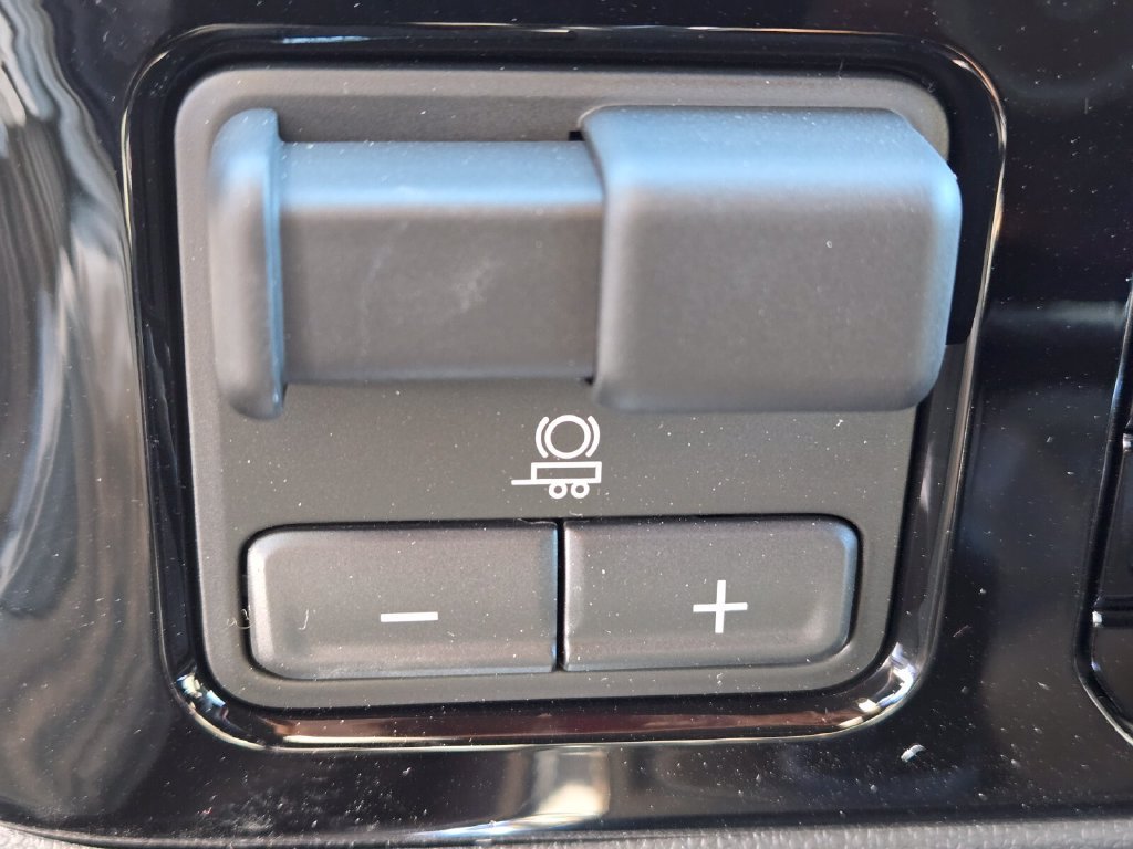 2026 Chevrolet Silverado 1500 High Country - Photo 13