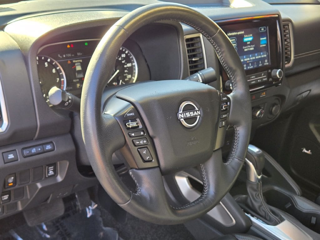 2024 Nissan Frontier SL - Photo 18