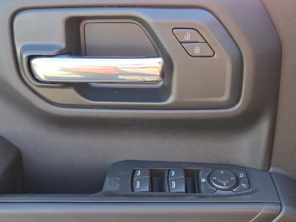 2026 Chevrolet Silverado 1500 Custom - Photo 9