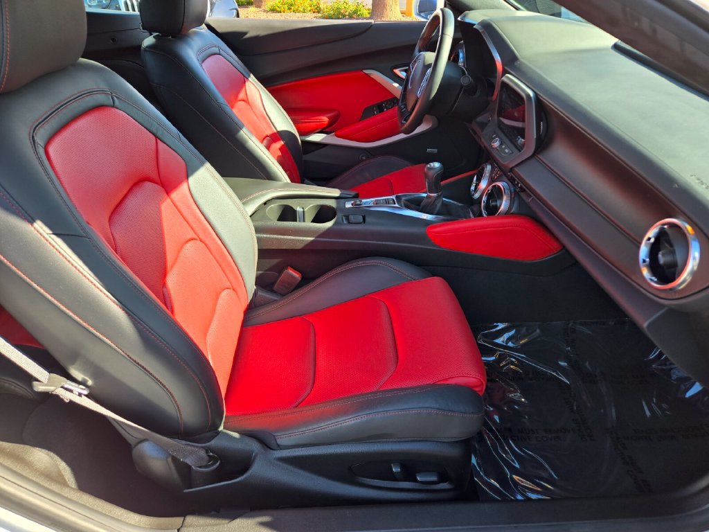 2023 Chevrolet Camaro 2LT - Photo 15