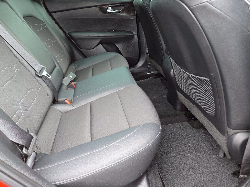 2024 Kia Forte GT-Line - Photo 14