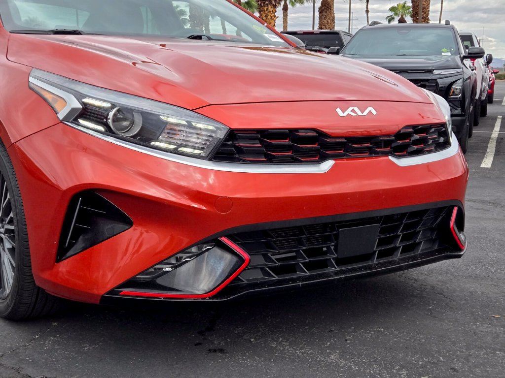 2024 Kia Forte GT-Line - Photo 8
