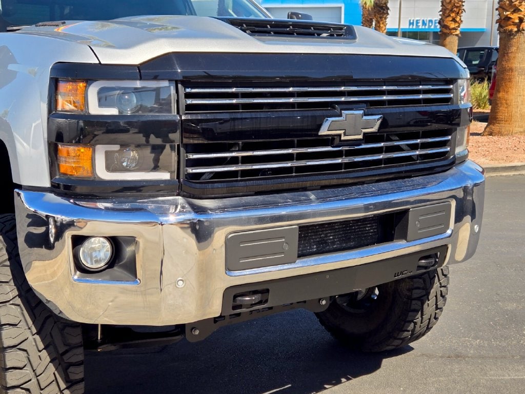 2017 Chevrolet Silverado 2500HD LTZ - Photo 7