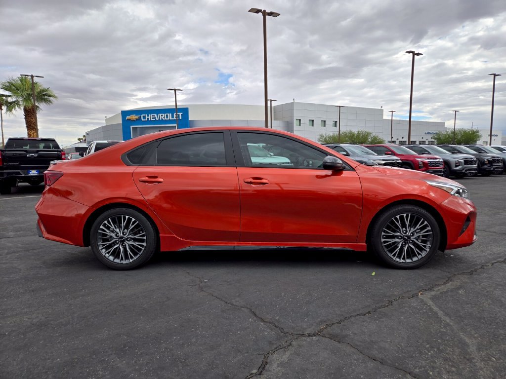 2024 Kia Forte GT-Line - Photo 7
