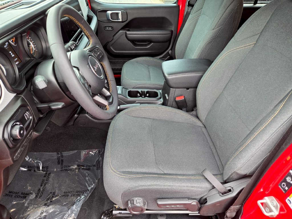 2024 Jeep Wrangler 4-Door Willys - Photo 10