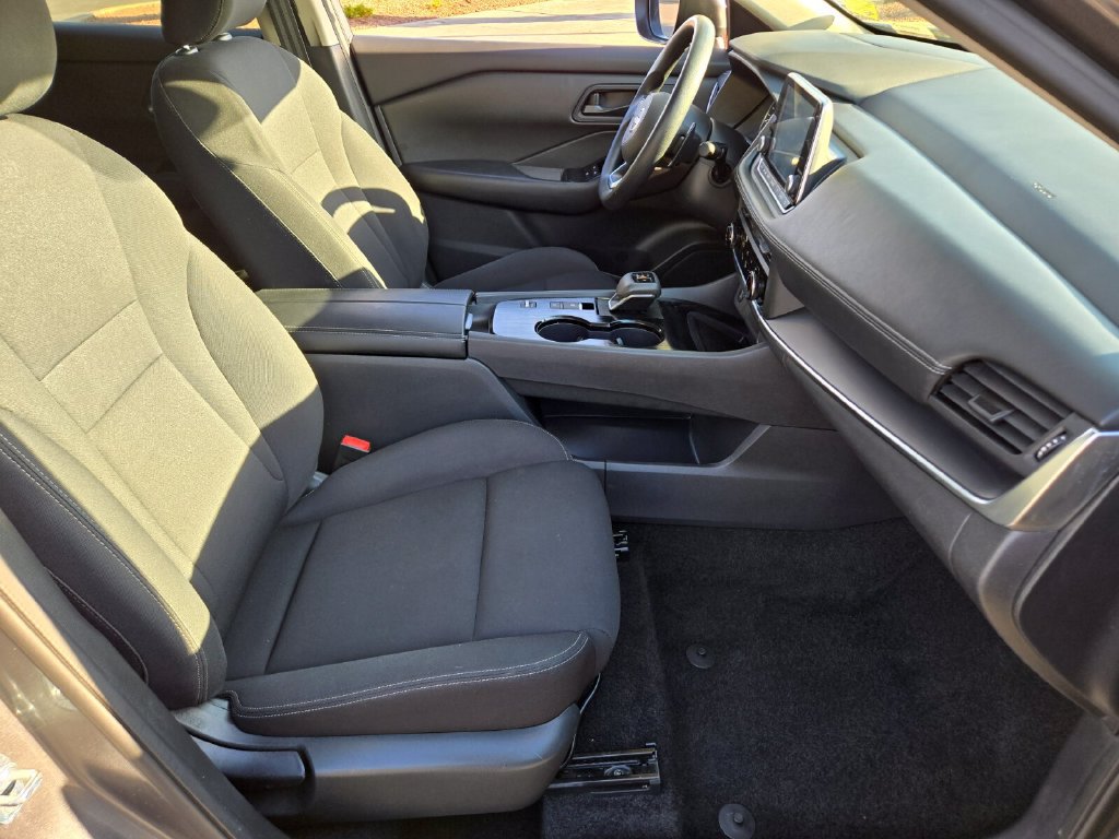 2024 Nissan Rogue S - Photo 15