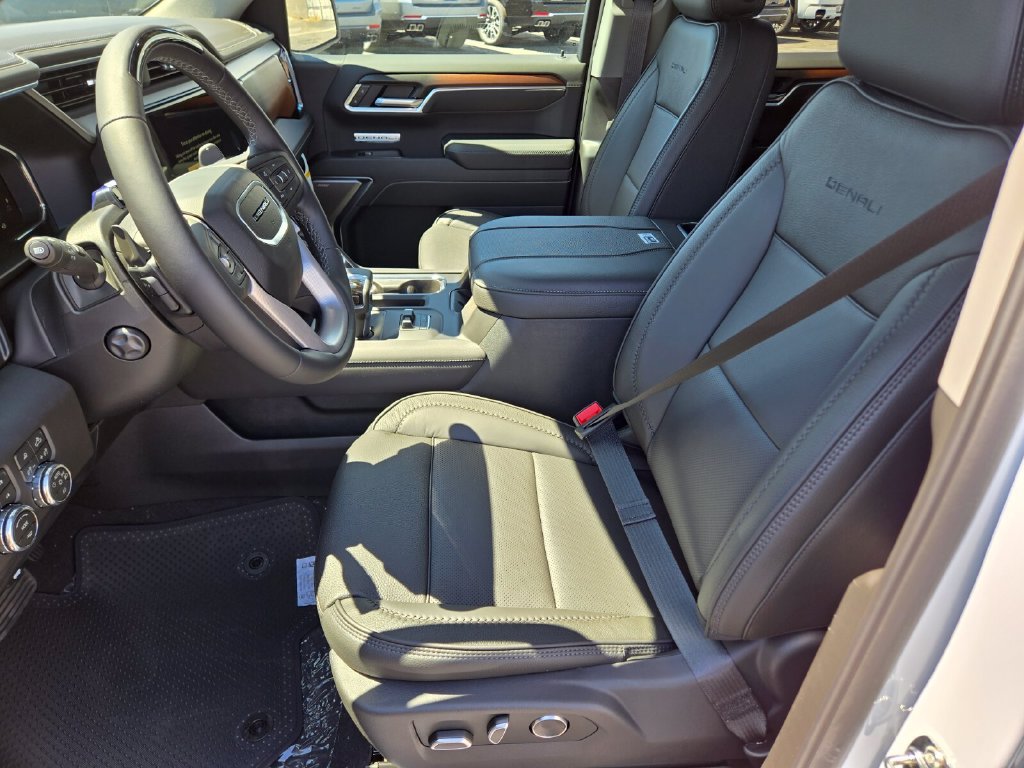 2026 GMC Sierra 1500 Denali - Photo 6