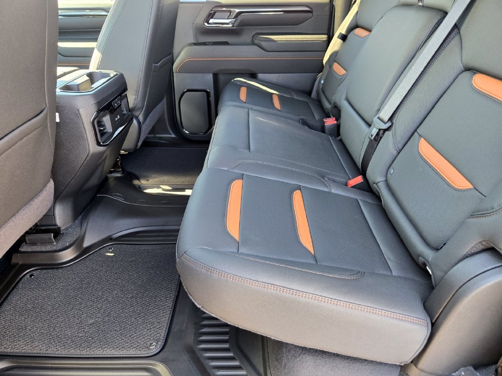 2026 GMC Sierra 2500HD AT4 - Photo 10