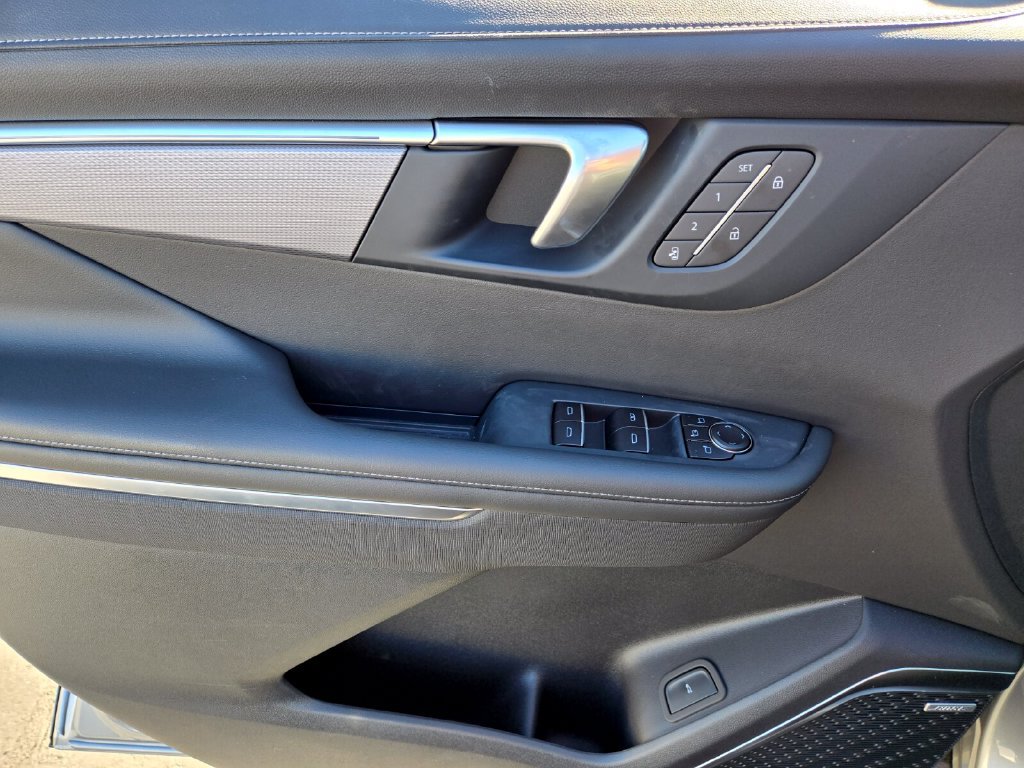 2026 Buick Enclave Sport Touring - Photo 11