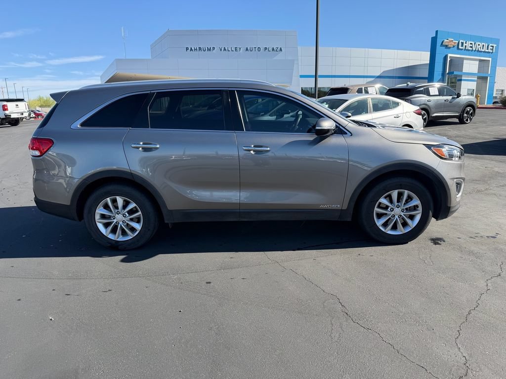 Used 2018 Kia Sorento LX with VIN 5XYPGDA57JG418935 for sale in Pahrump, NV