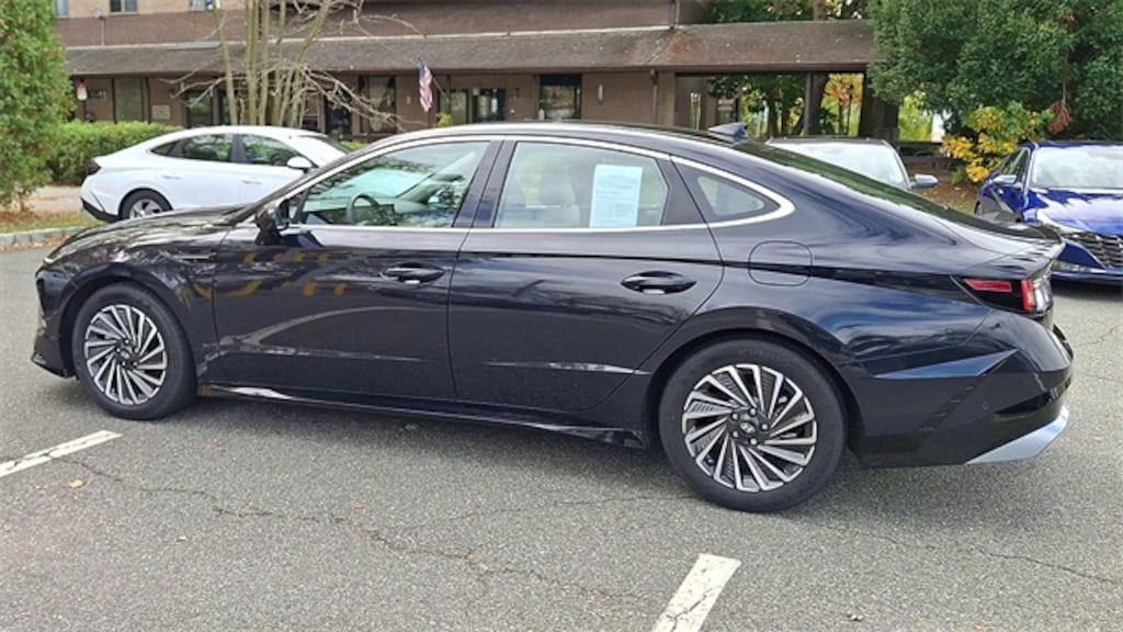 Certified 2024 Hyundai Sonata Hybrid Limited Sedan