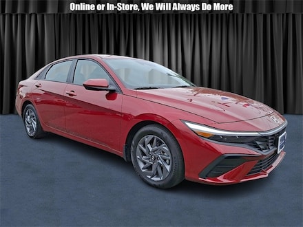 2024 Hyundai Elantra SEL Sedan