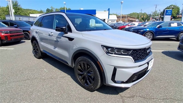 Used 2022 Kia Sorento SX with VIN 5XYRKDLF2NG114835 for sale in Sussex, NJ