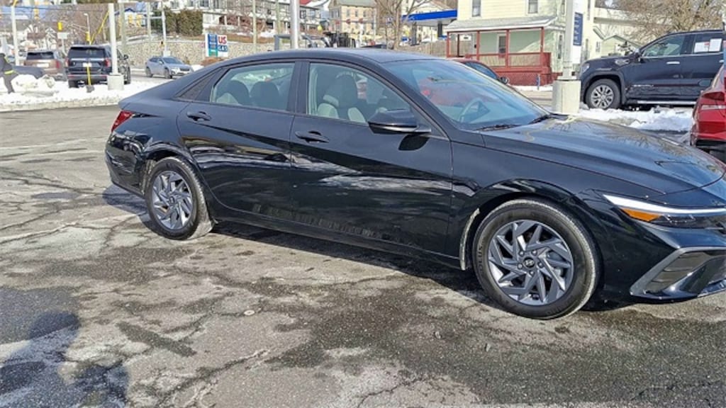 Certified 2024 Hyundai Elantra SEL Sedan