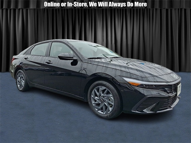 2025 Hyundai Elantra Blue's photo