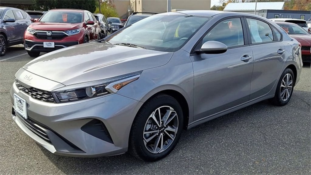 Used 2024 Kia Forte LXS Sedan