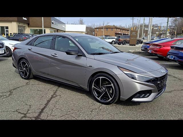 KMHLR4AF0PU627339