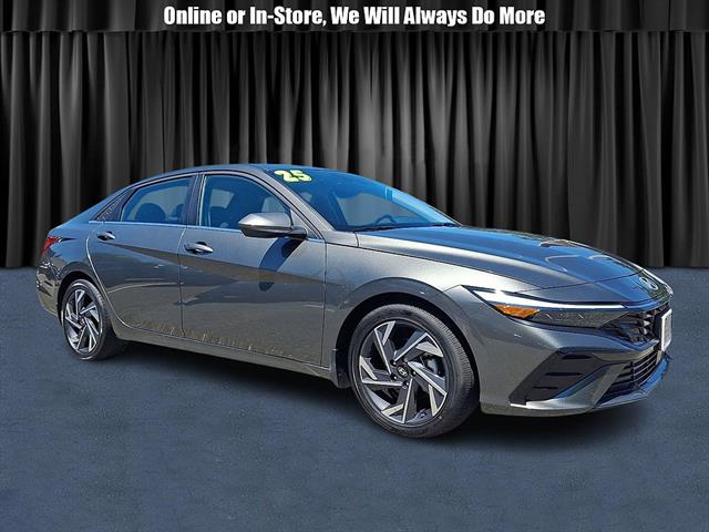 2025 Hyundai Elantra Sedan 