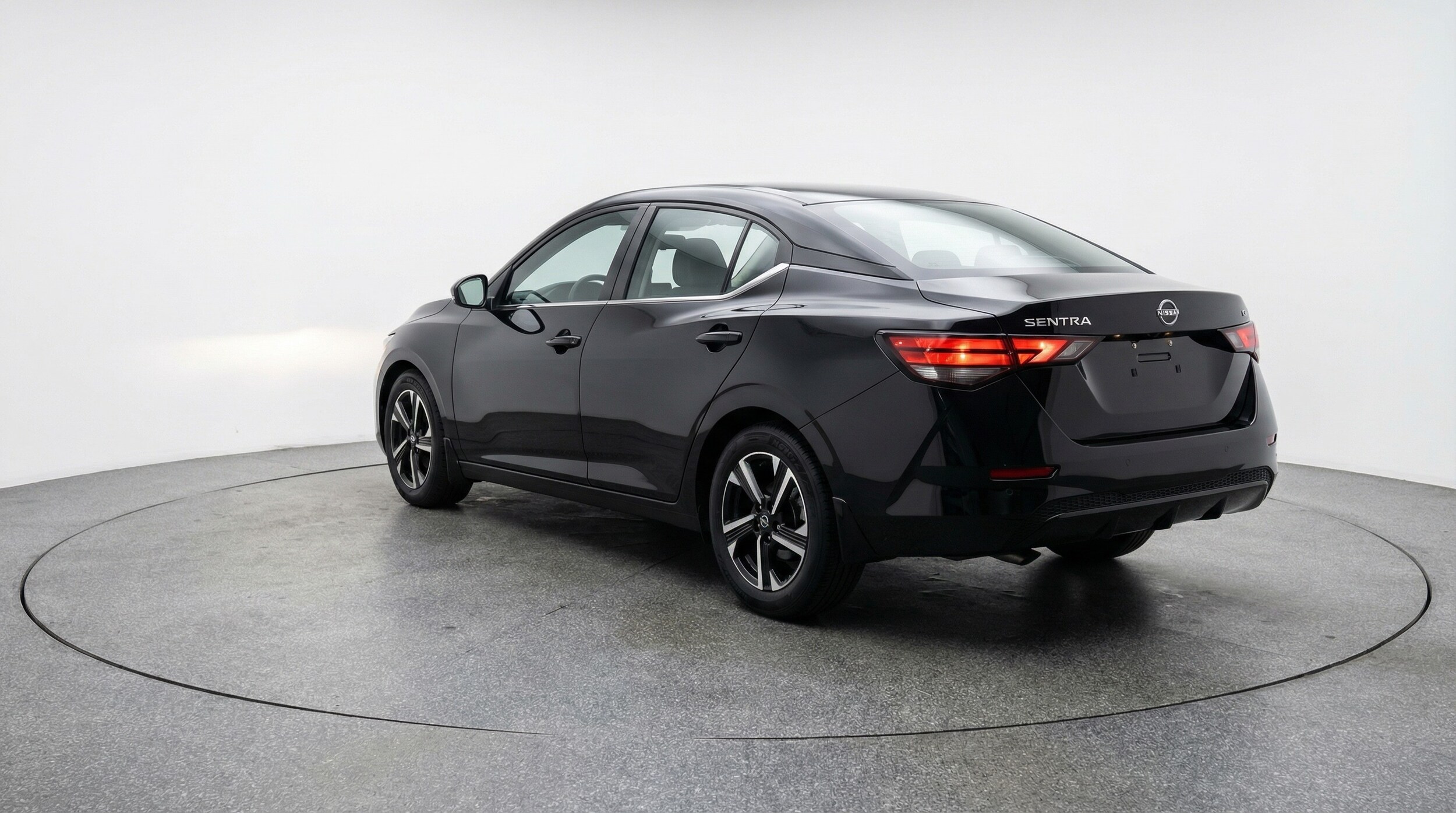 Thumbnail: 2025 Nissan Sentra - 5