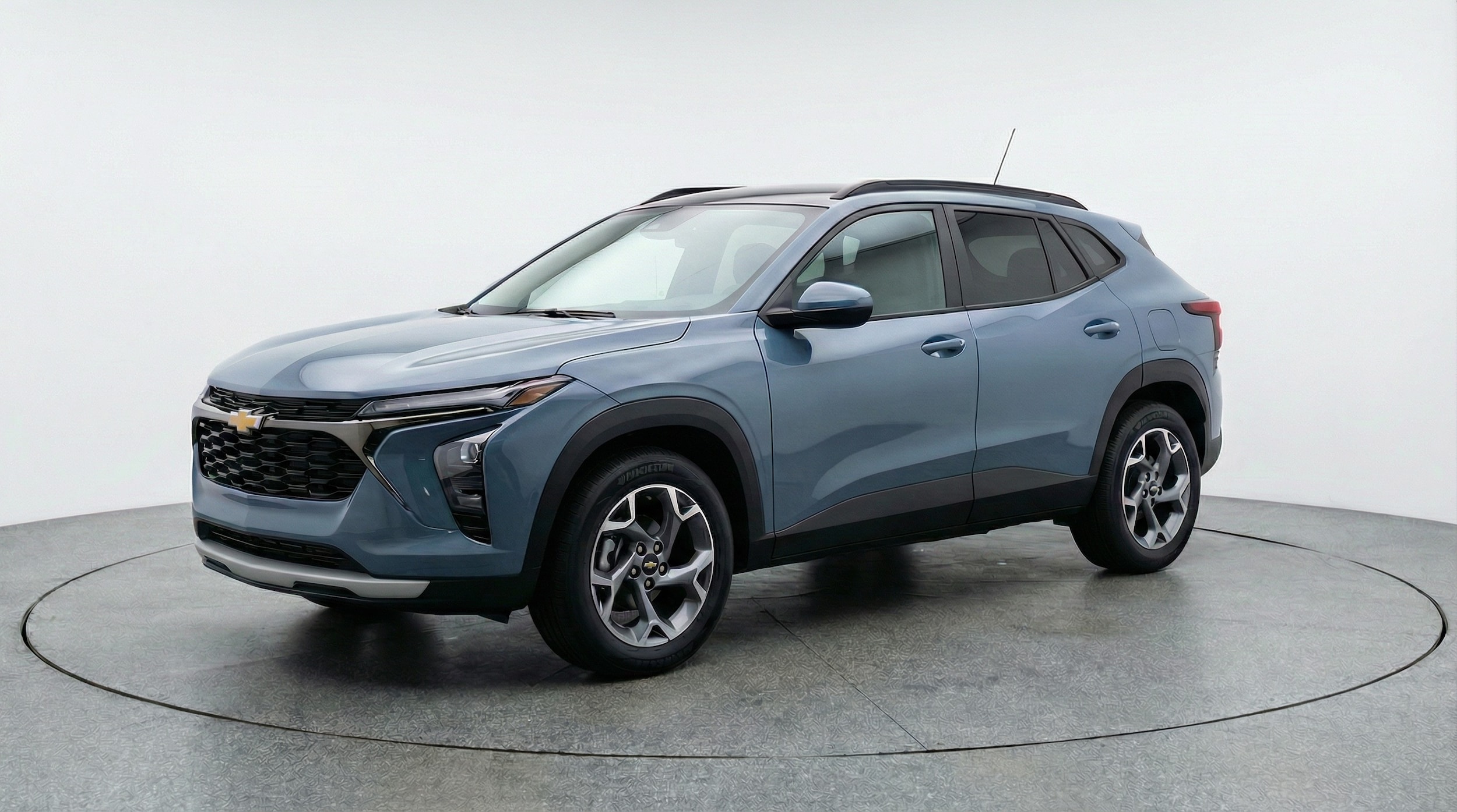 Thumbnail: 2025 Chevrolet Trax - 3