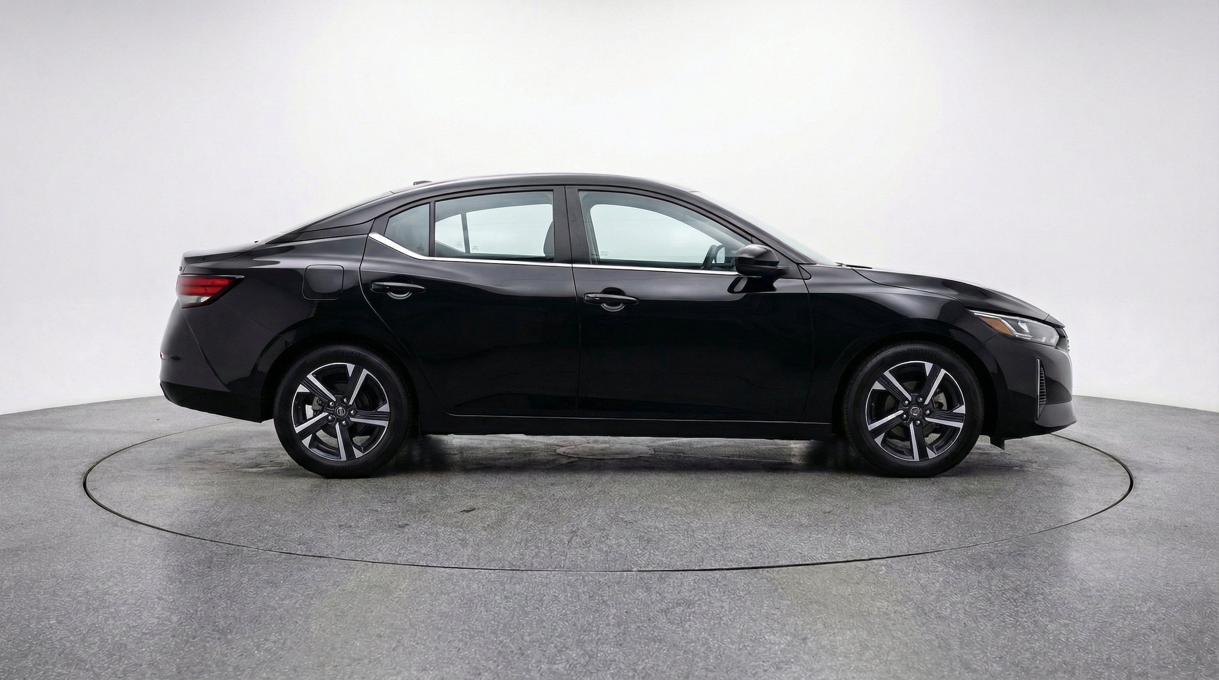 Thumbnail: 2025 Nissan Sentra - 11