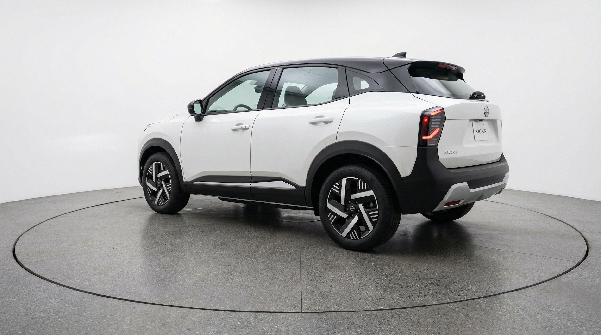Thumbnail: 2026 Nissan Kicks - 6