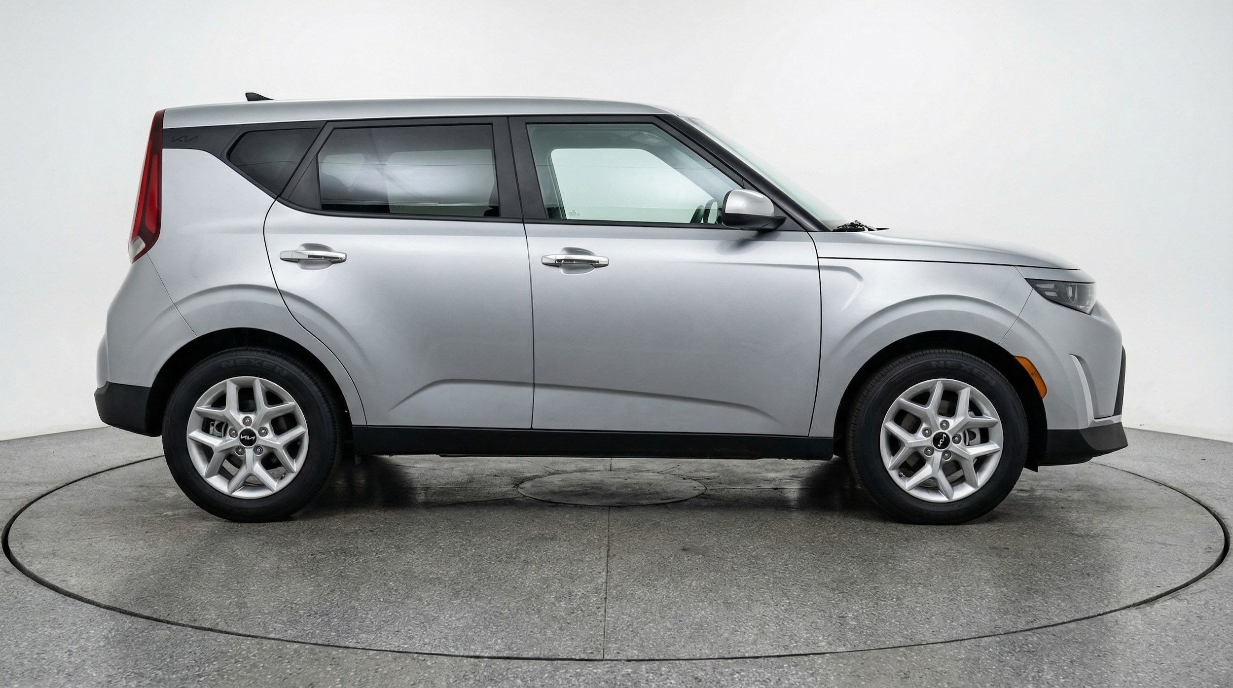 Thumbnail: 2025 Kia Soul - 8