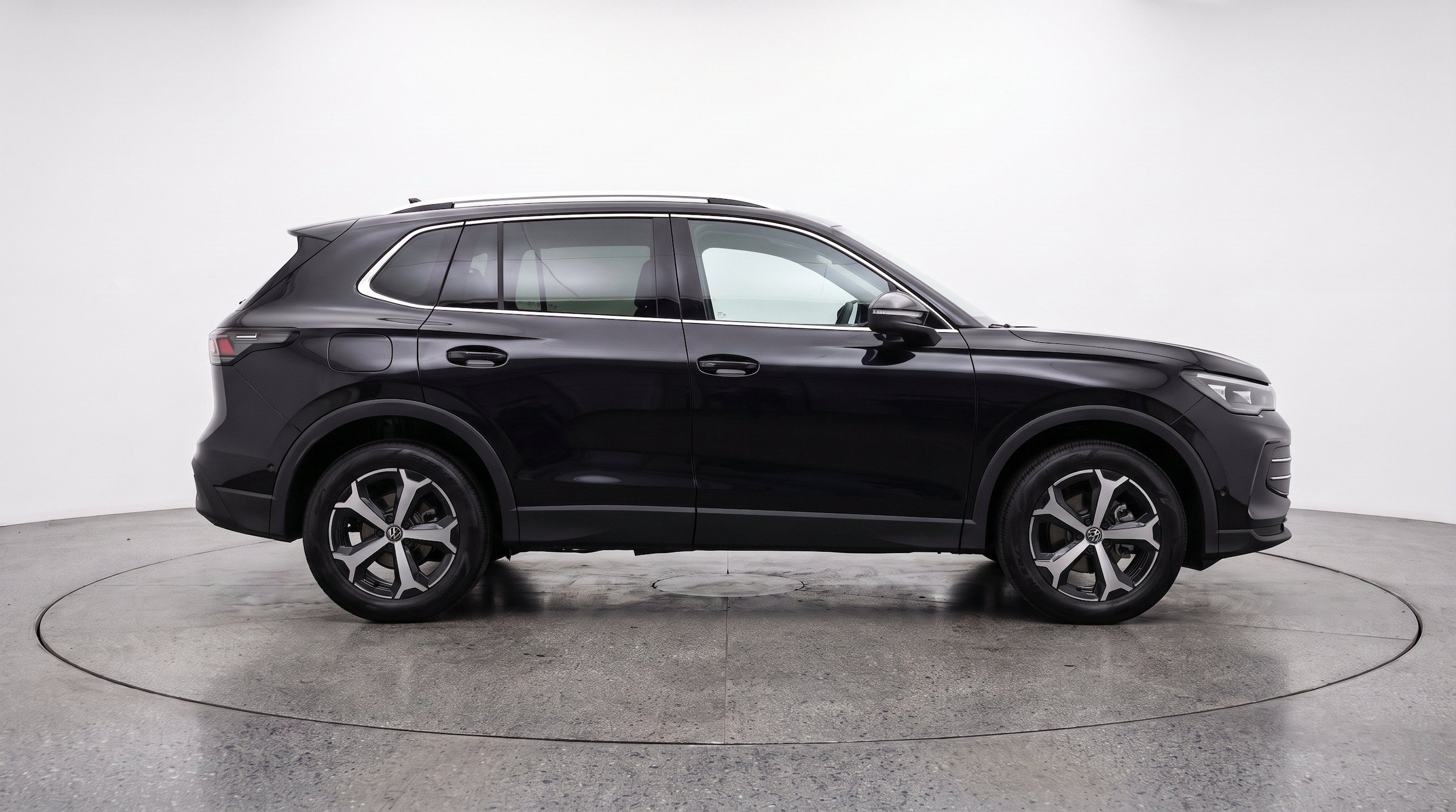 Thumbnail: 2026 Volkswagen Tiguan - 11