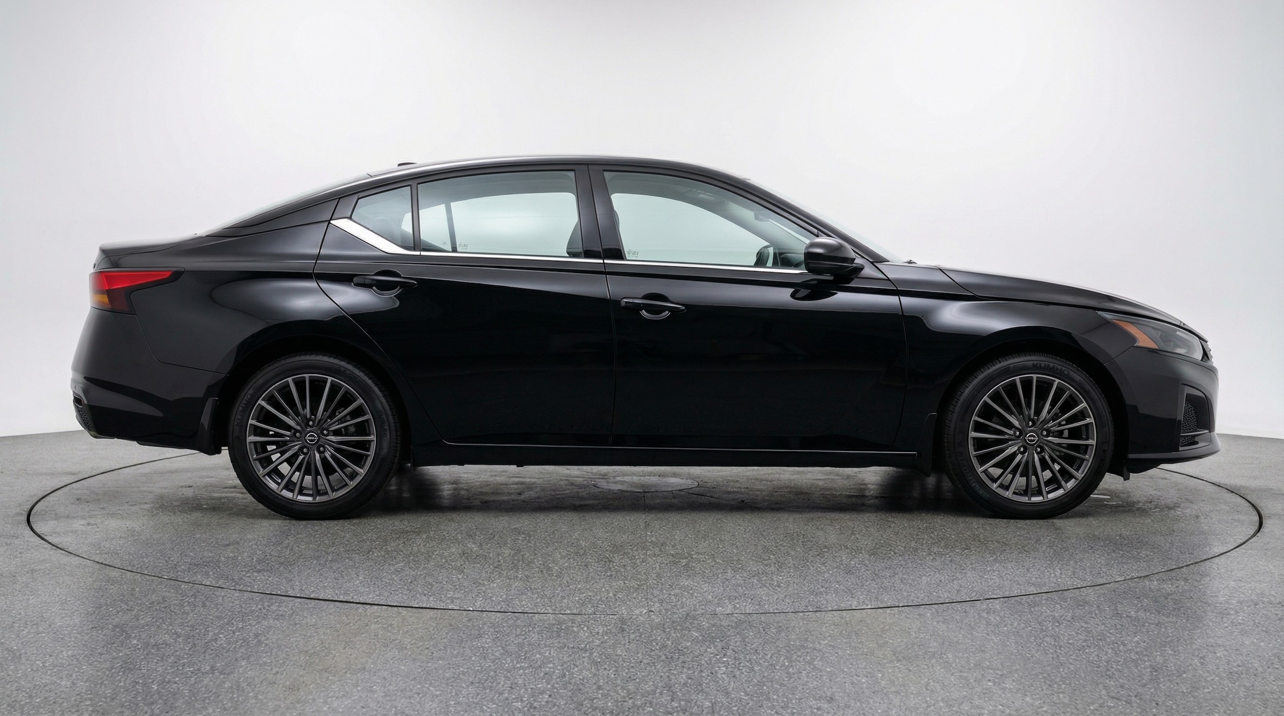 Thumbnail: 2025 Nissan Altima - 8