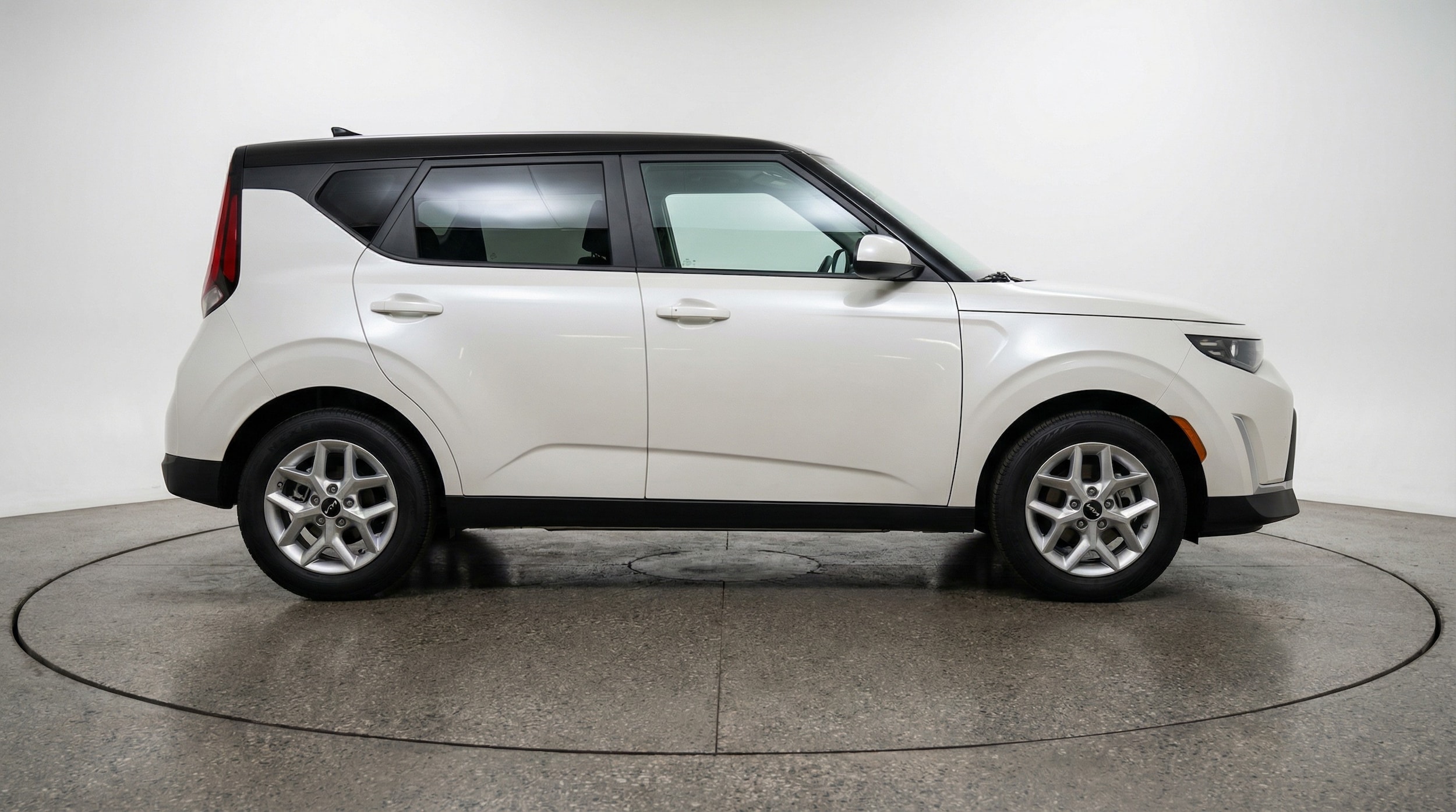 Thumbnail: 2025 Kia Soul - 8