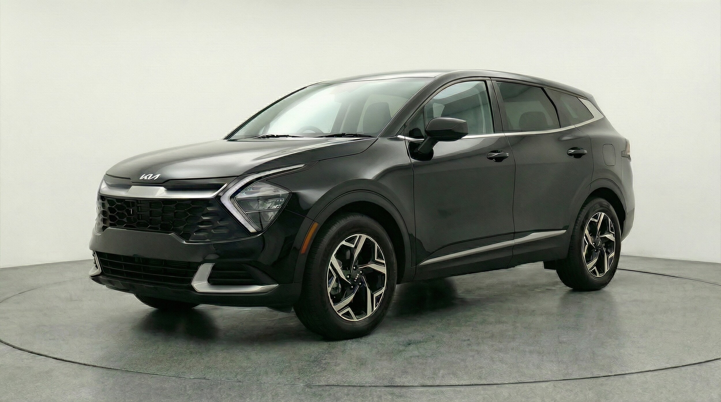 Thumbnail: 2025 Kia Sportage - 3