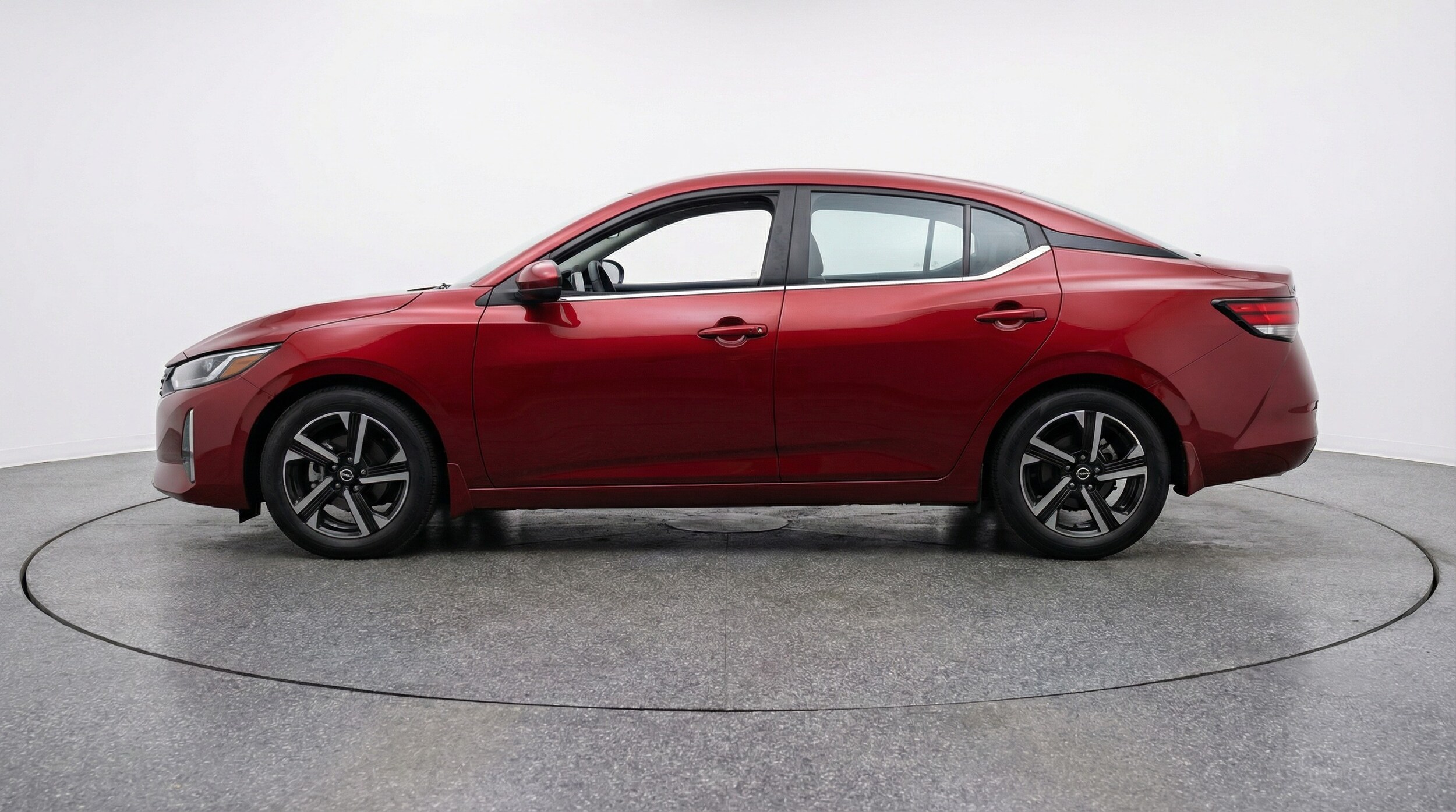 Thumbnail: 2025 Nissan Sentra - 4