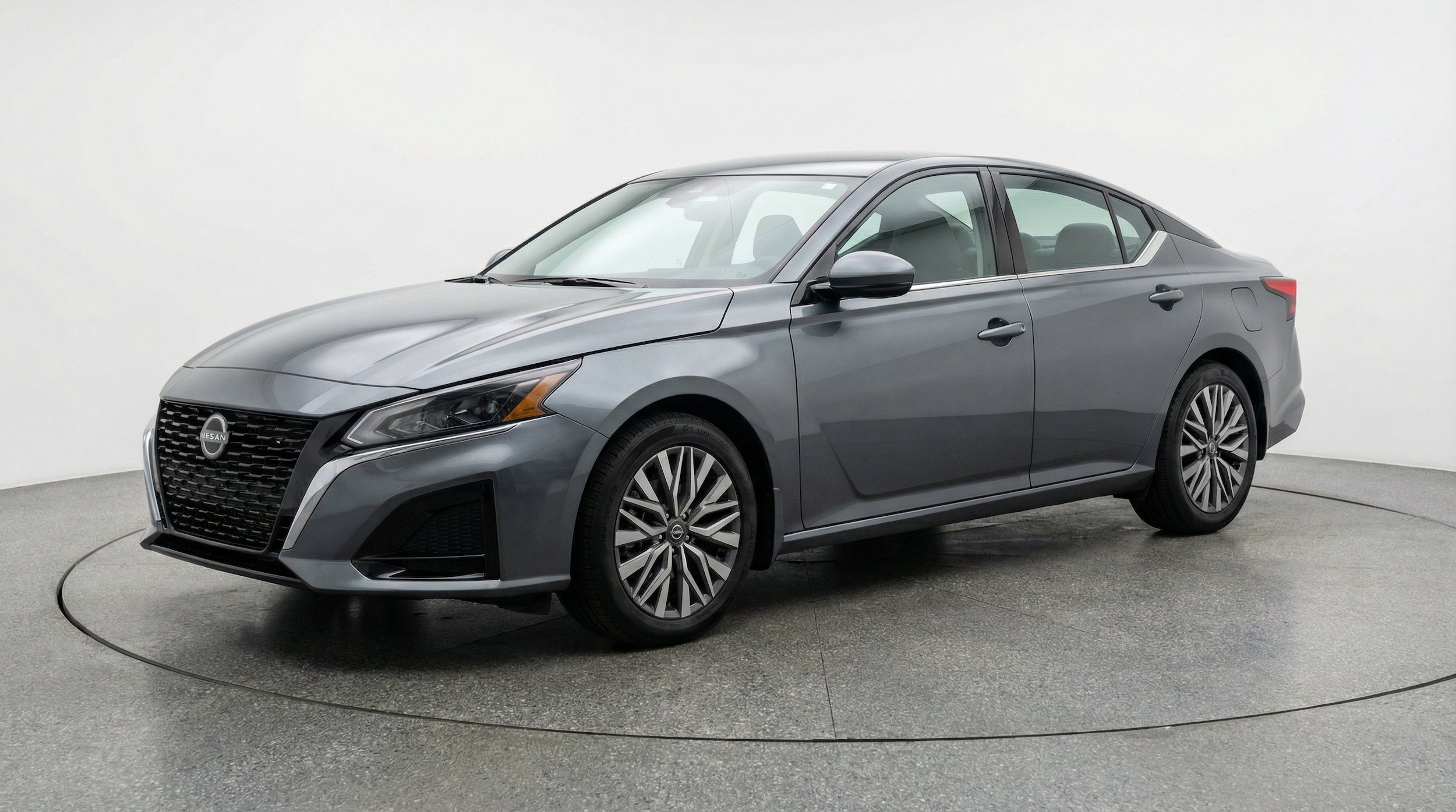 Thumbnail: 2025 Nissan Altima - 3