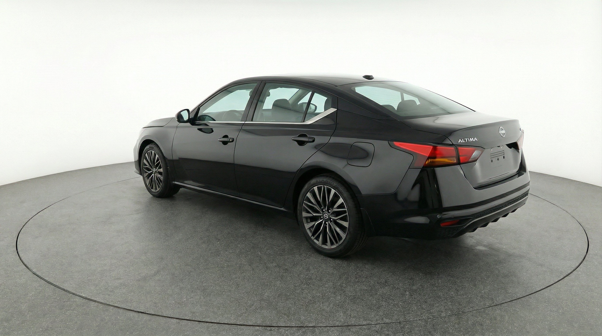 Thumbnail: 2025 Nissan Altima - 6