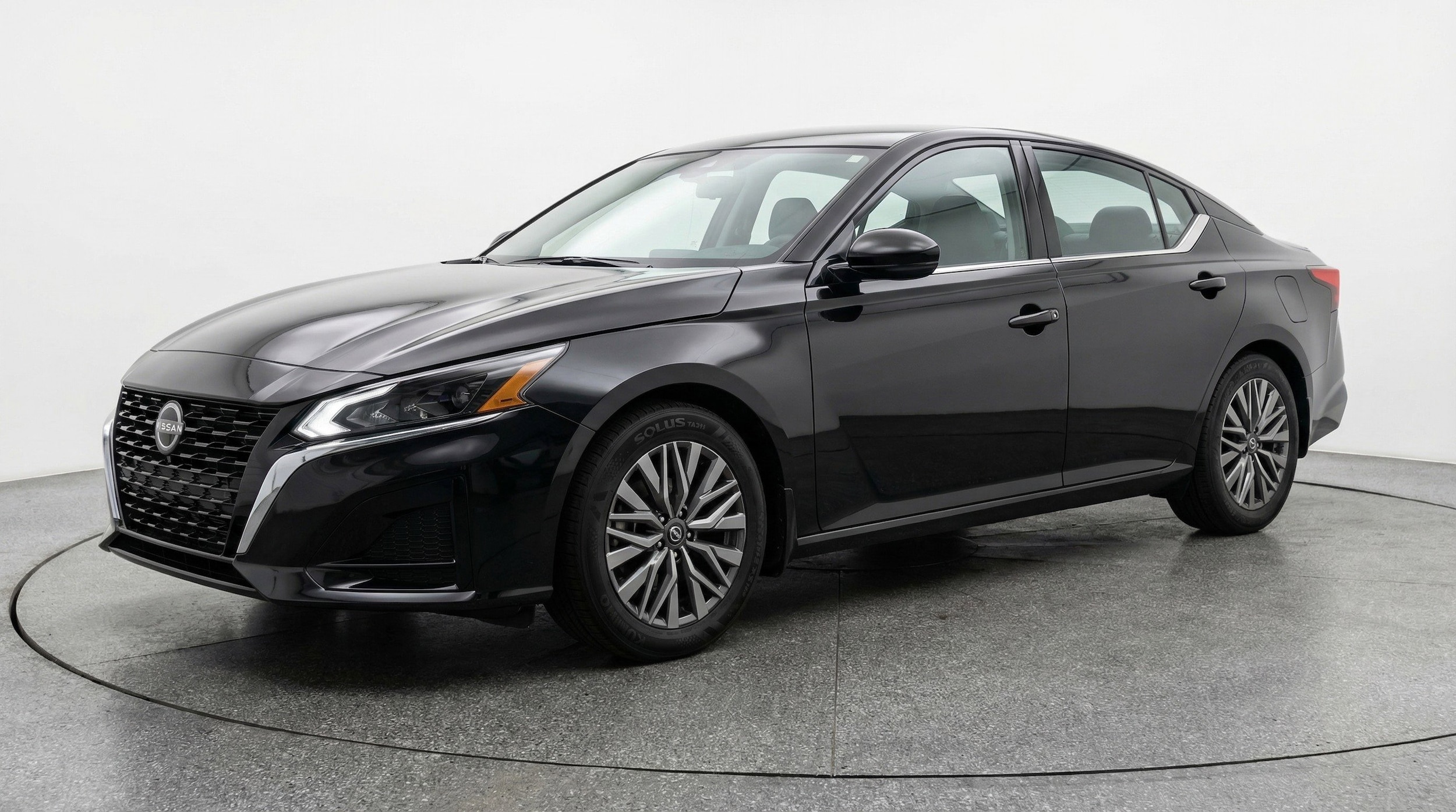 Thumbnail: 2025 Nissan Altima - 3