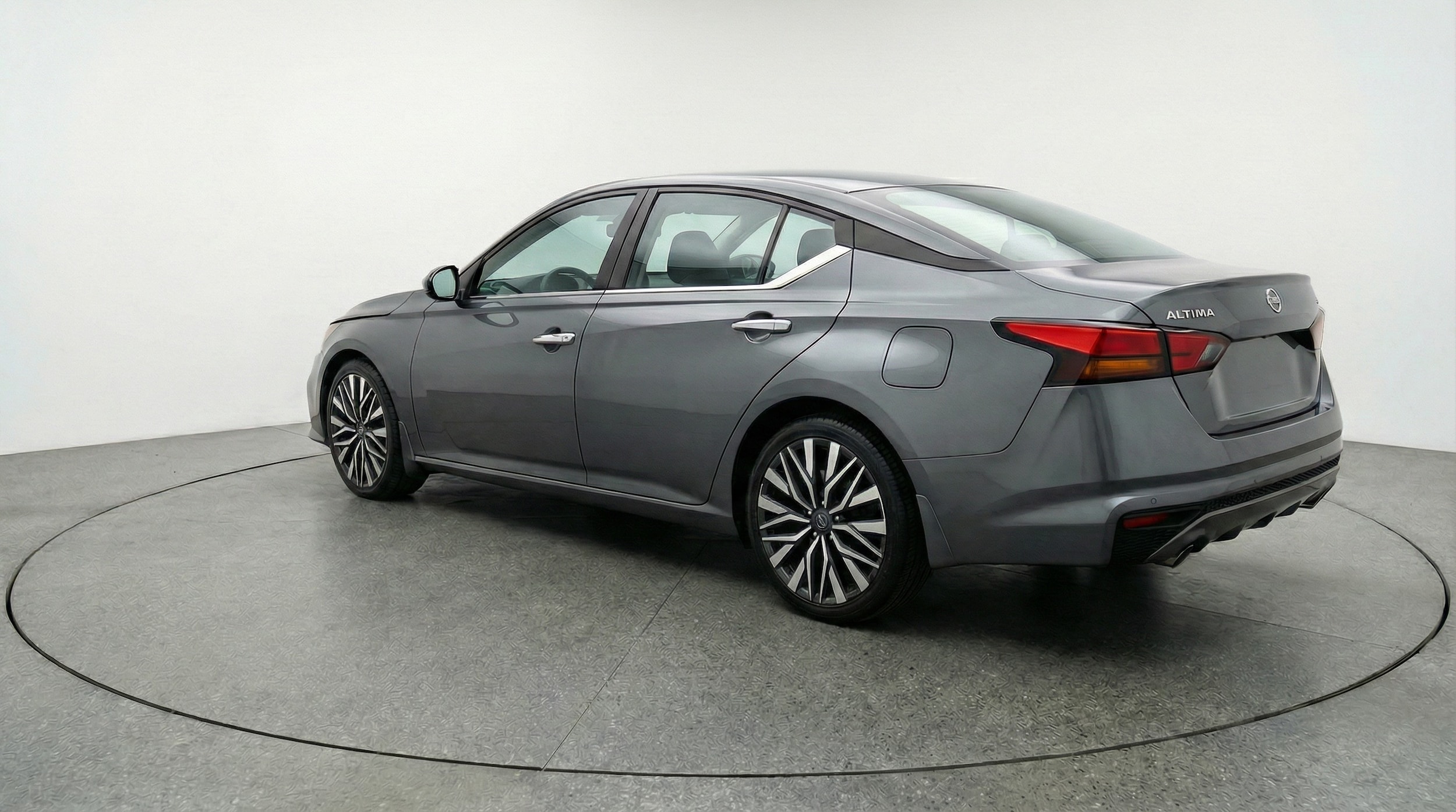 Thumbnail: 2025 Nissan Altima - 5