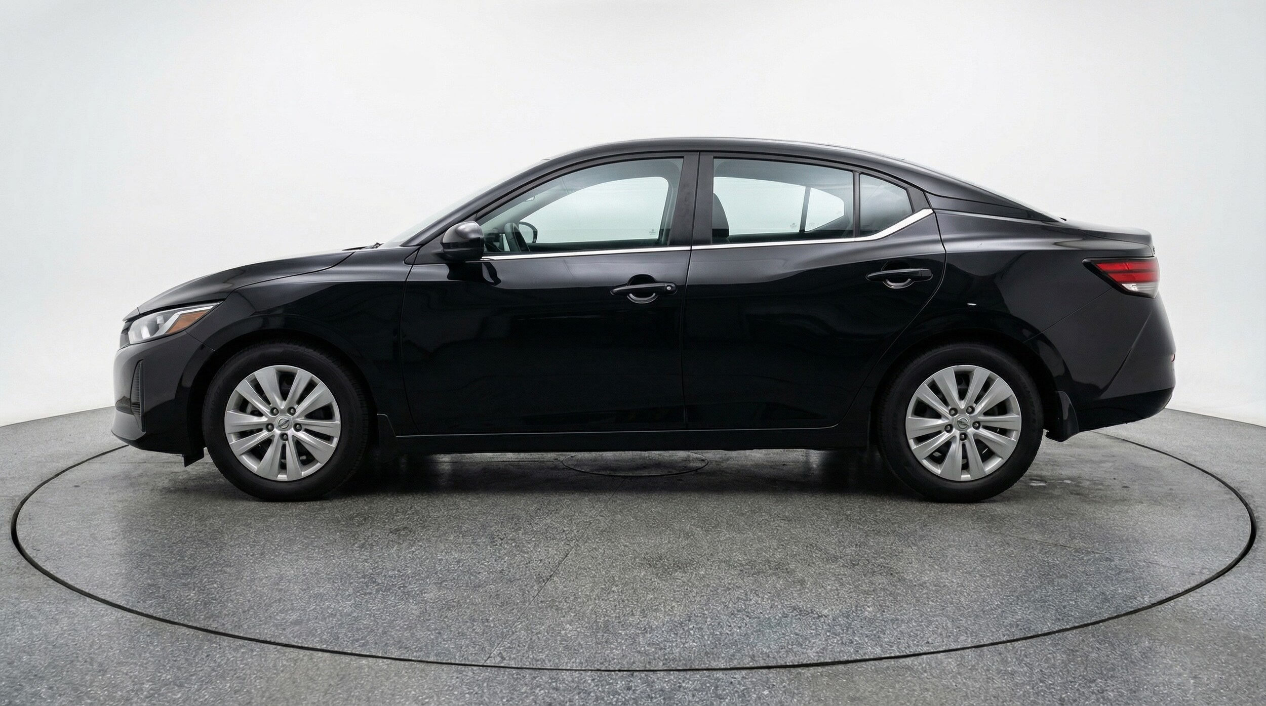 Thumbnail: 2025 Nissan Sentra - 4