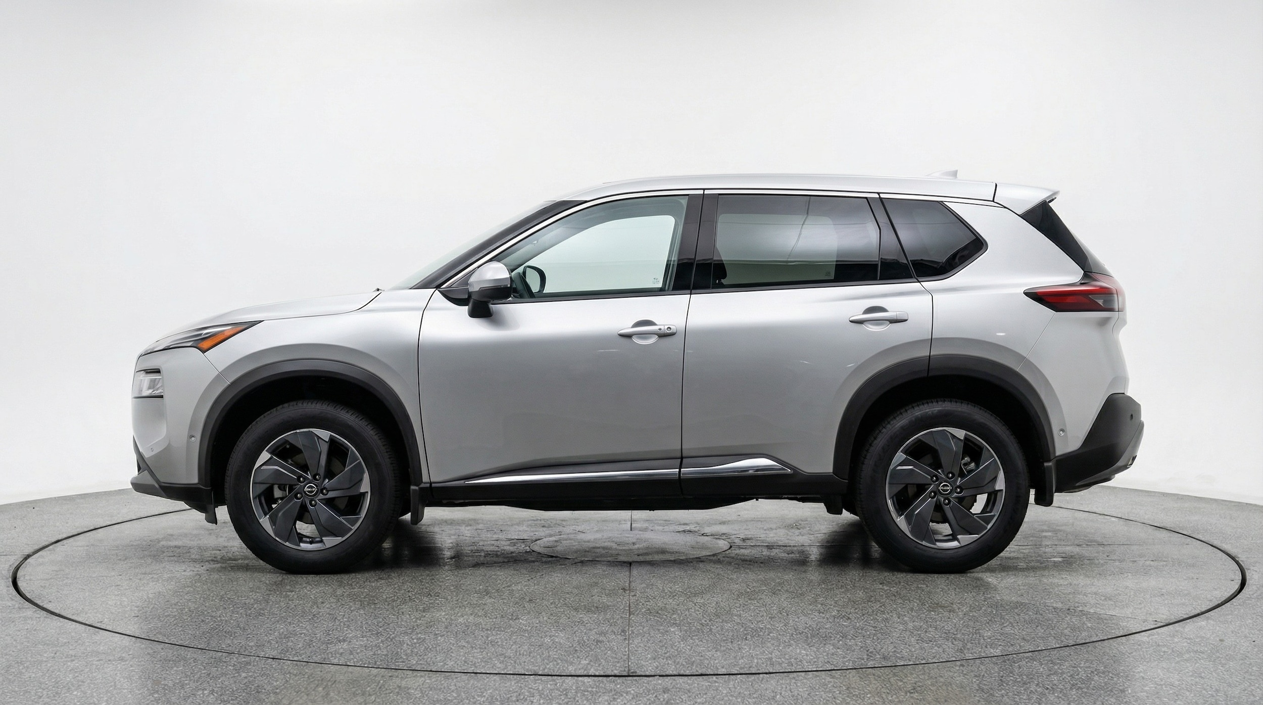 Thumbnail: 2025 Nissan Rogue - 4