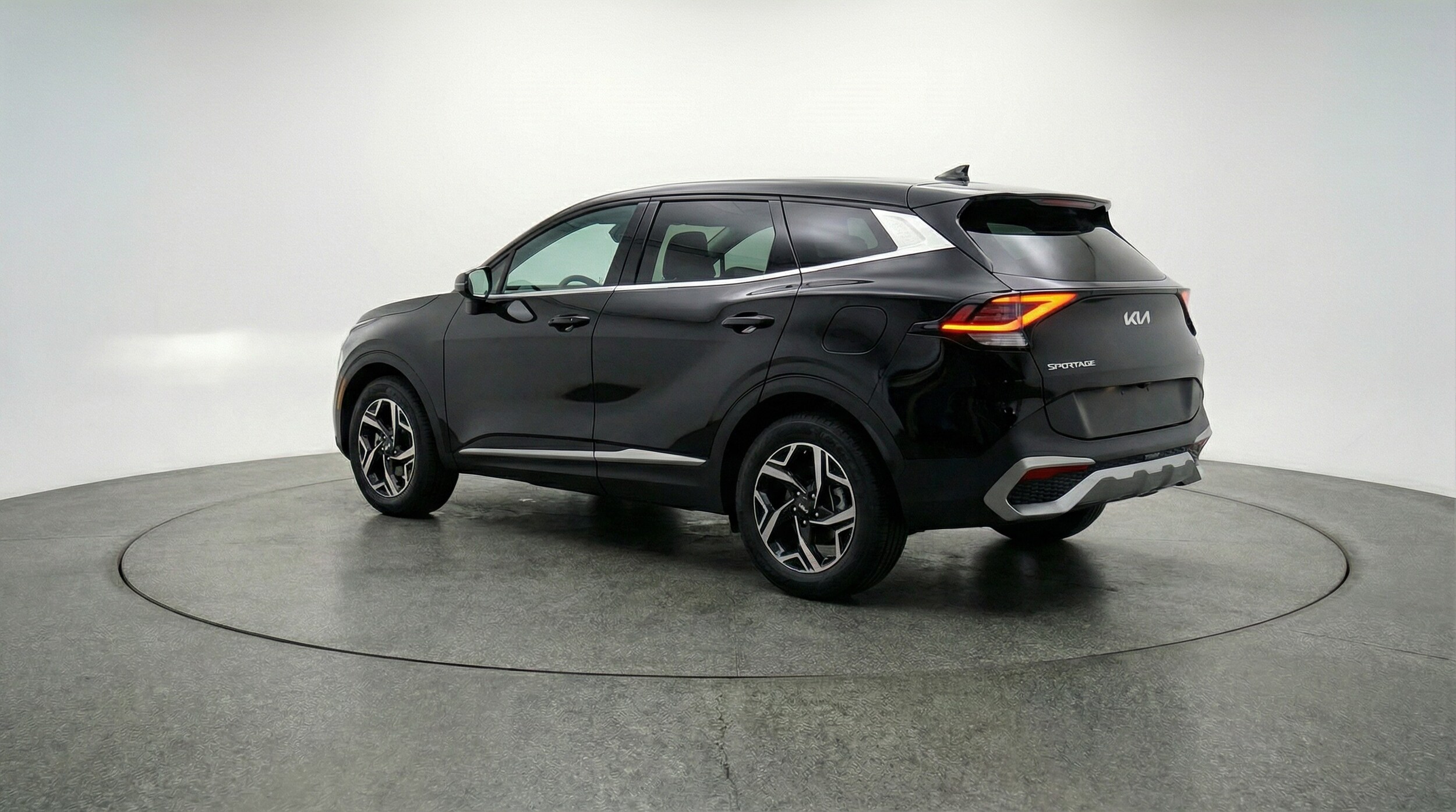 Thumbnail: 2025 Kia Sportage - 5