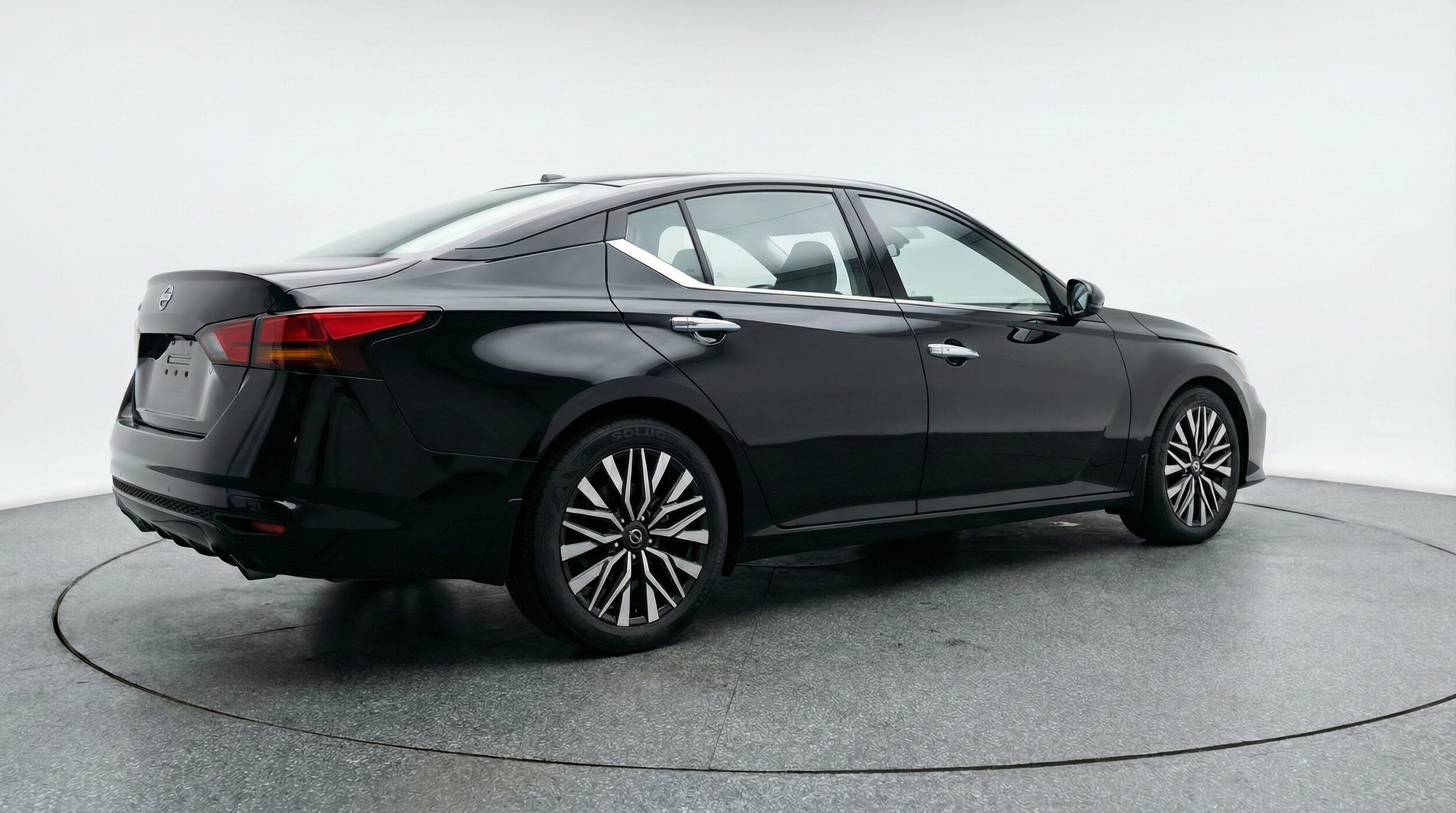 Thumbnail: 2025 Nissan Altima - 7