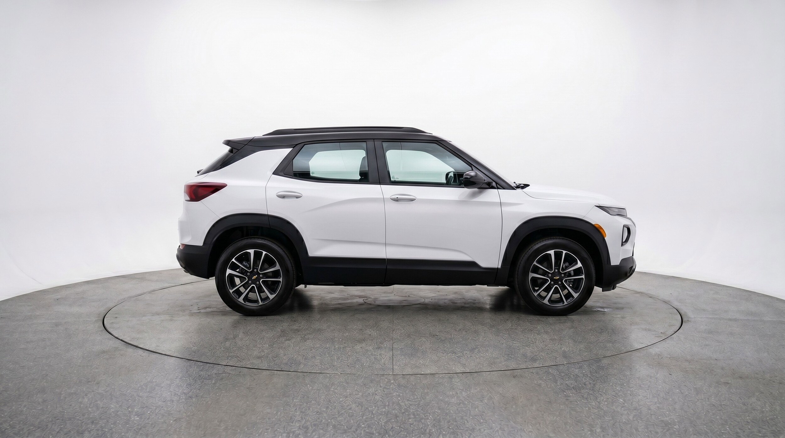 Thumbnail: 2025 Chevrolet TrailBlazer - 11