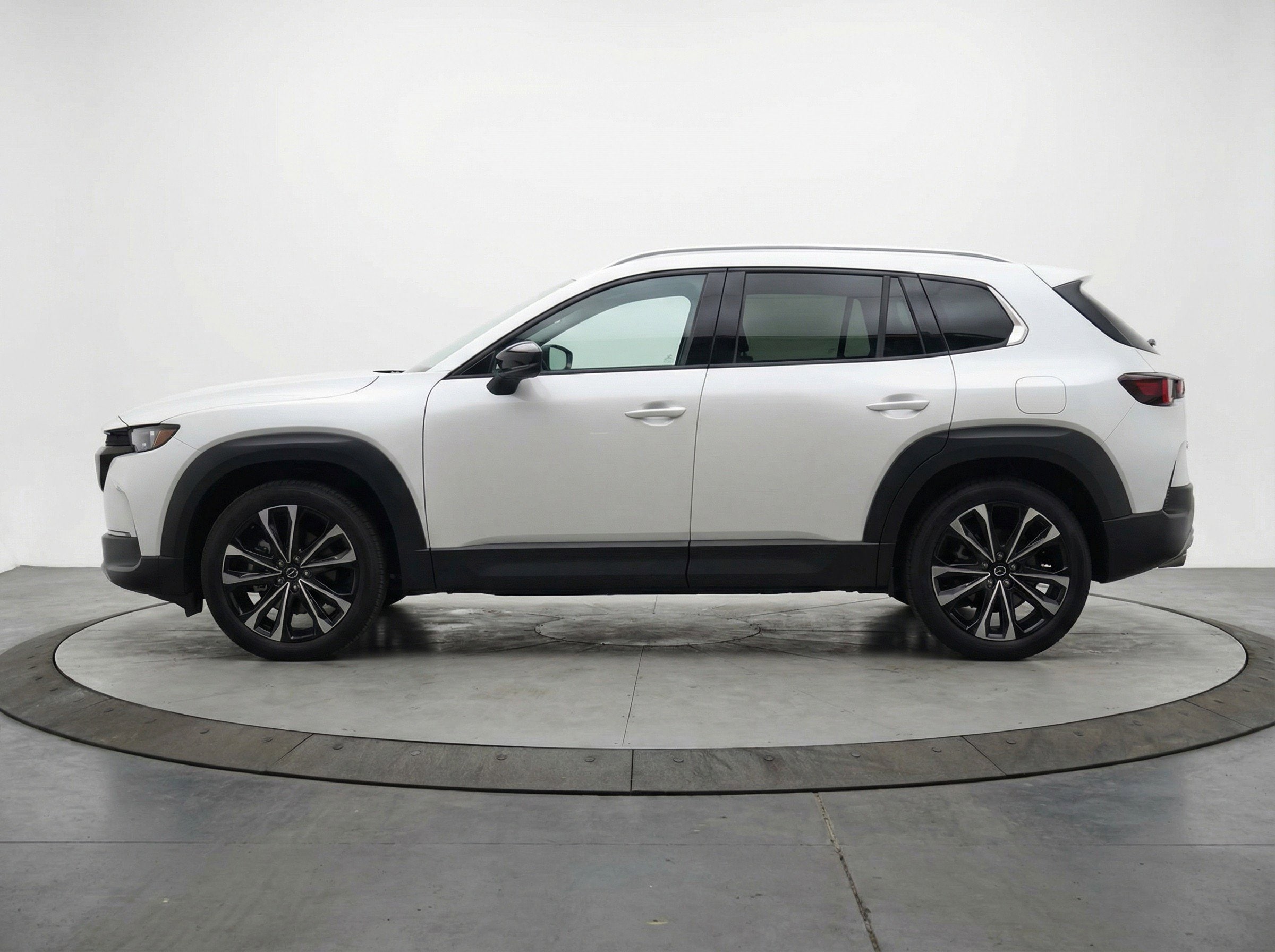 Thumbnail: 2025 Mazda CX-50 - 5