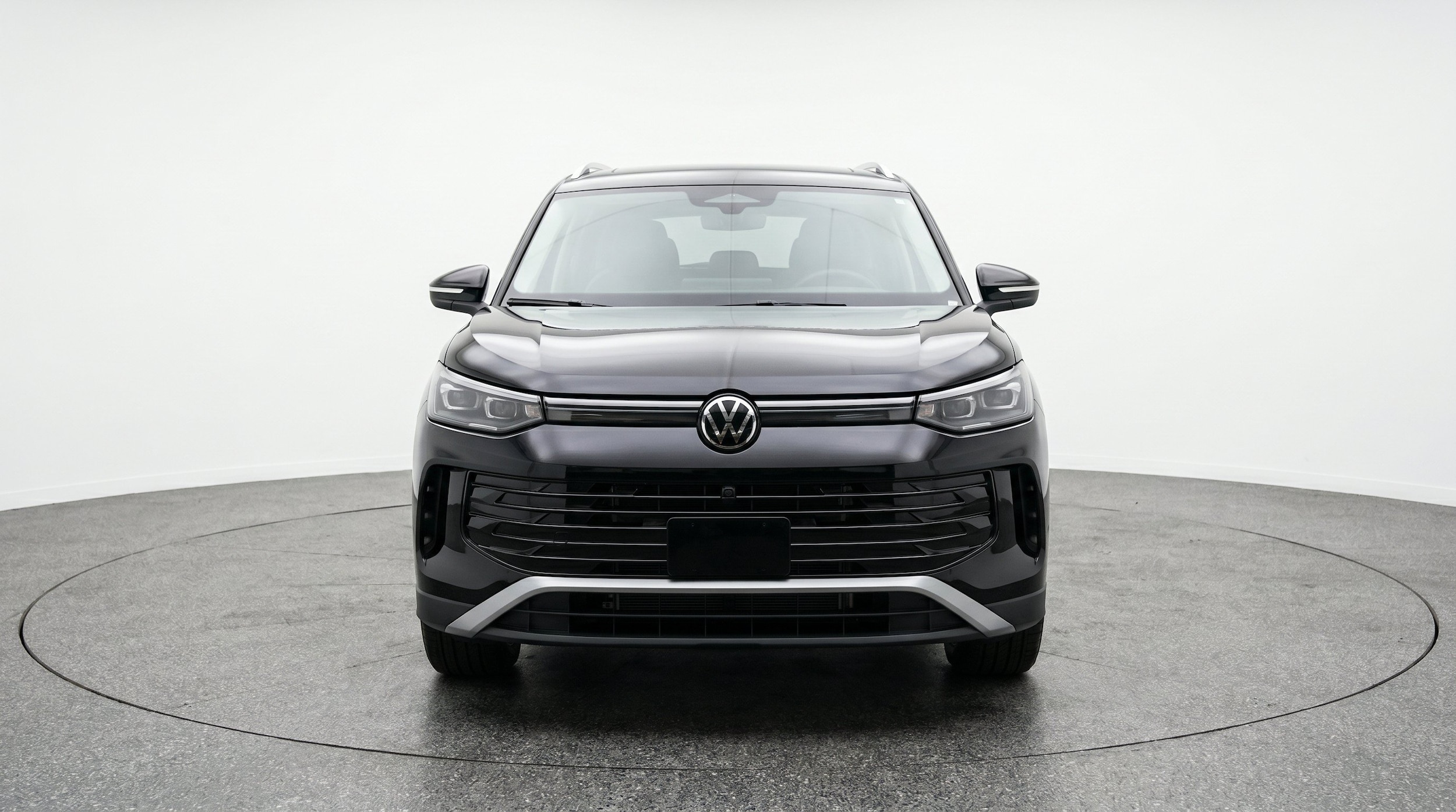 Thumbnail: 2026 Volkswagen Tiguan - 2
