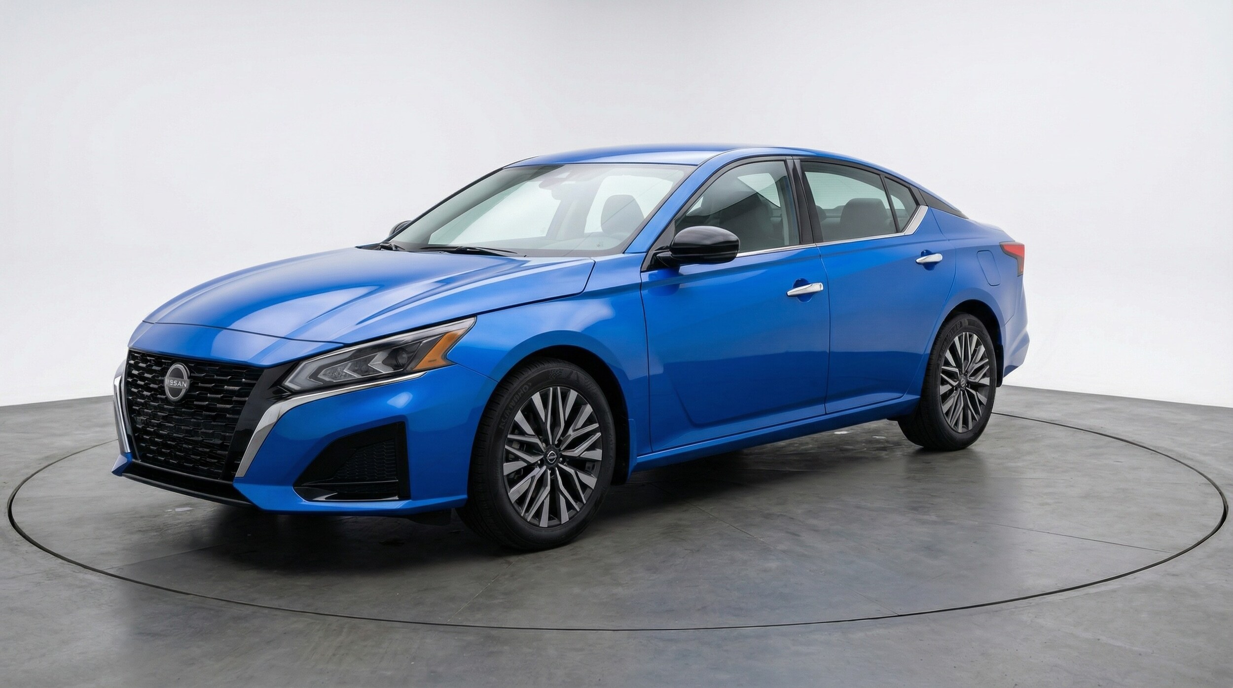 Thumbnail: 2025 Nissan Altima - 3