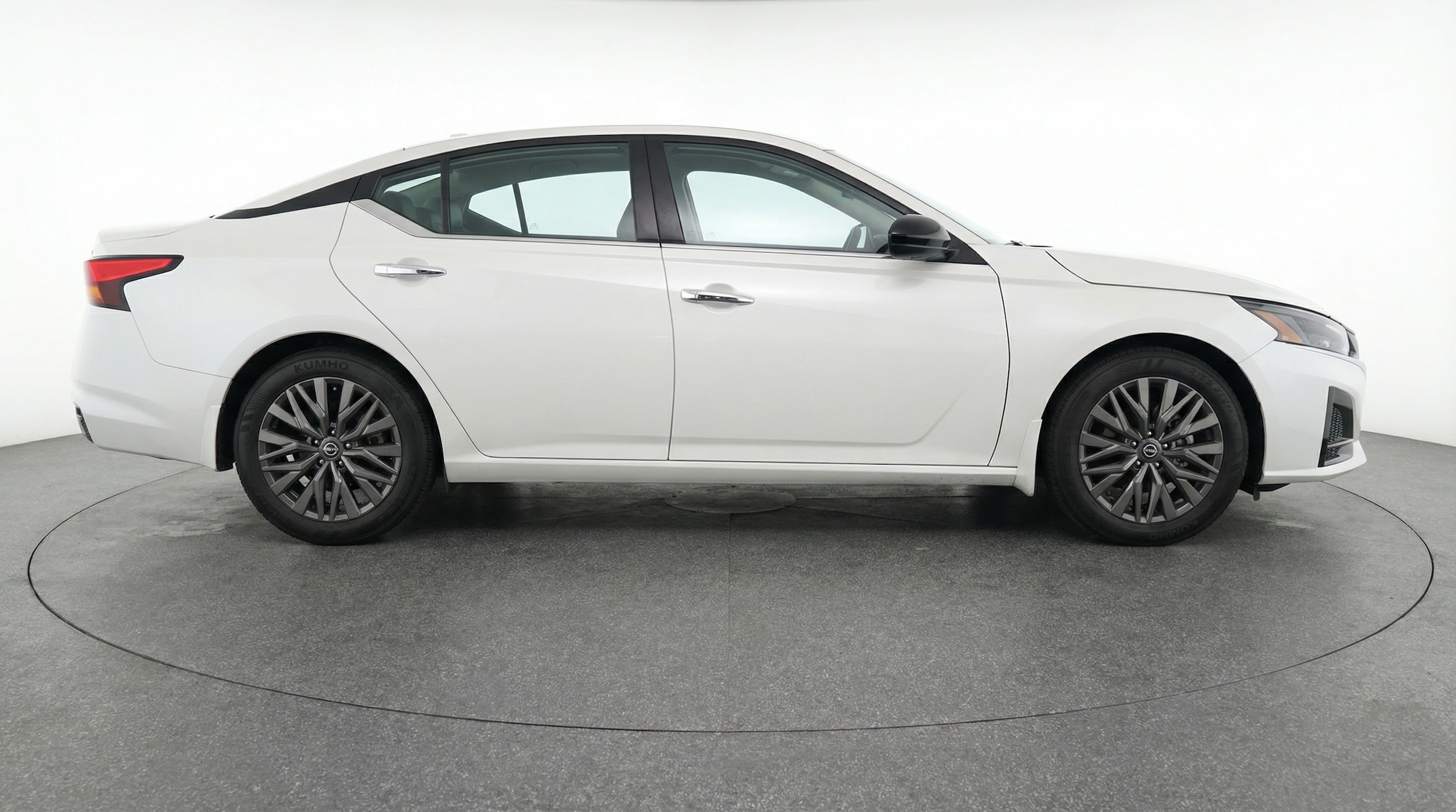 Thumbnail: 2025 Nissan Altima - 8