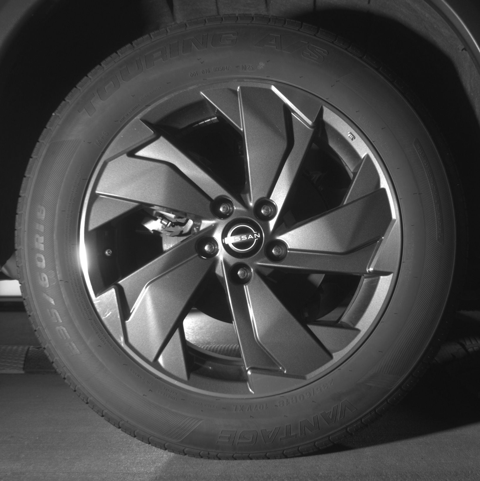 Thumbnail: 2025 Nissan Rogue - 12