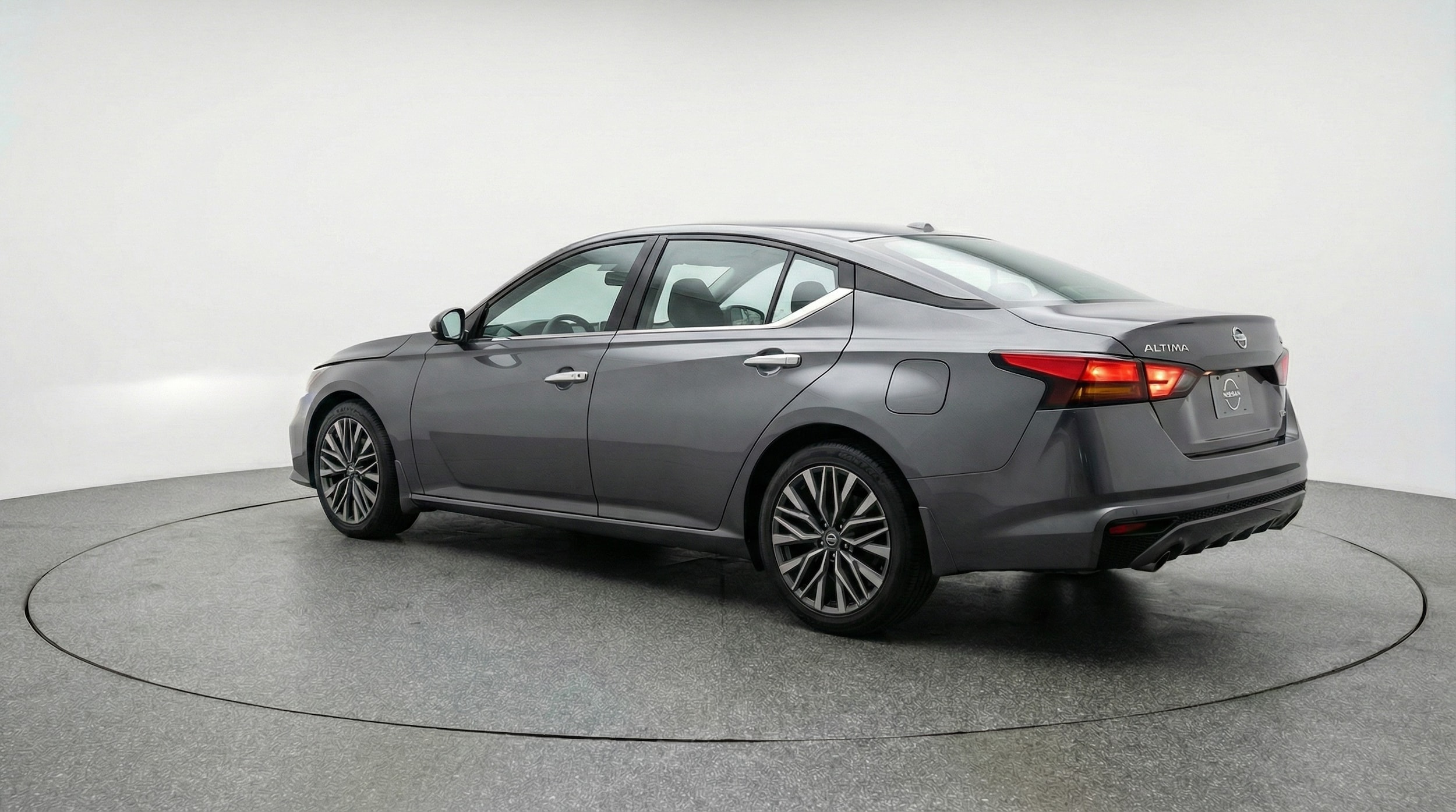 Thumbnail: 2025 Nissan Altima - 5