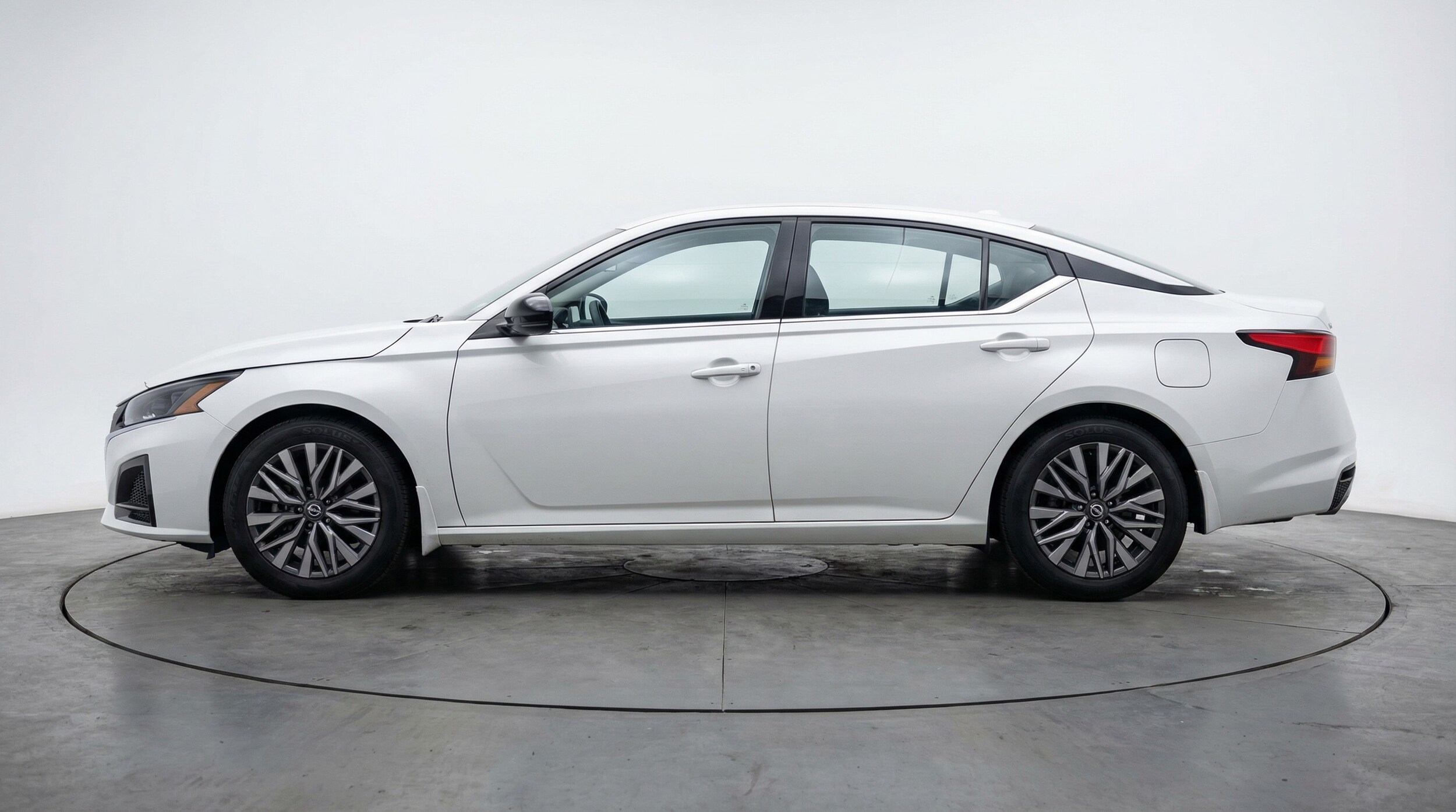 Thumbnail: 2025 Nissan Altima - 4