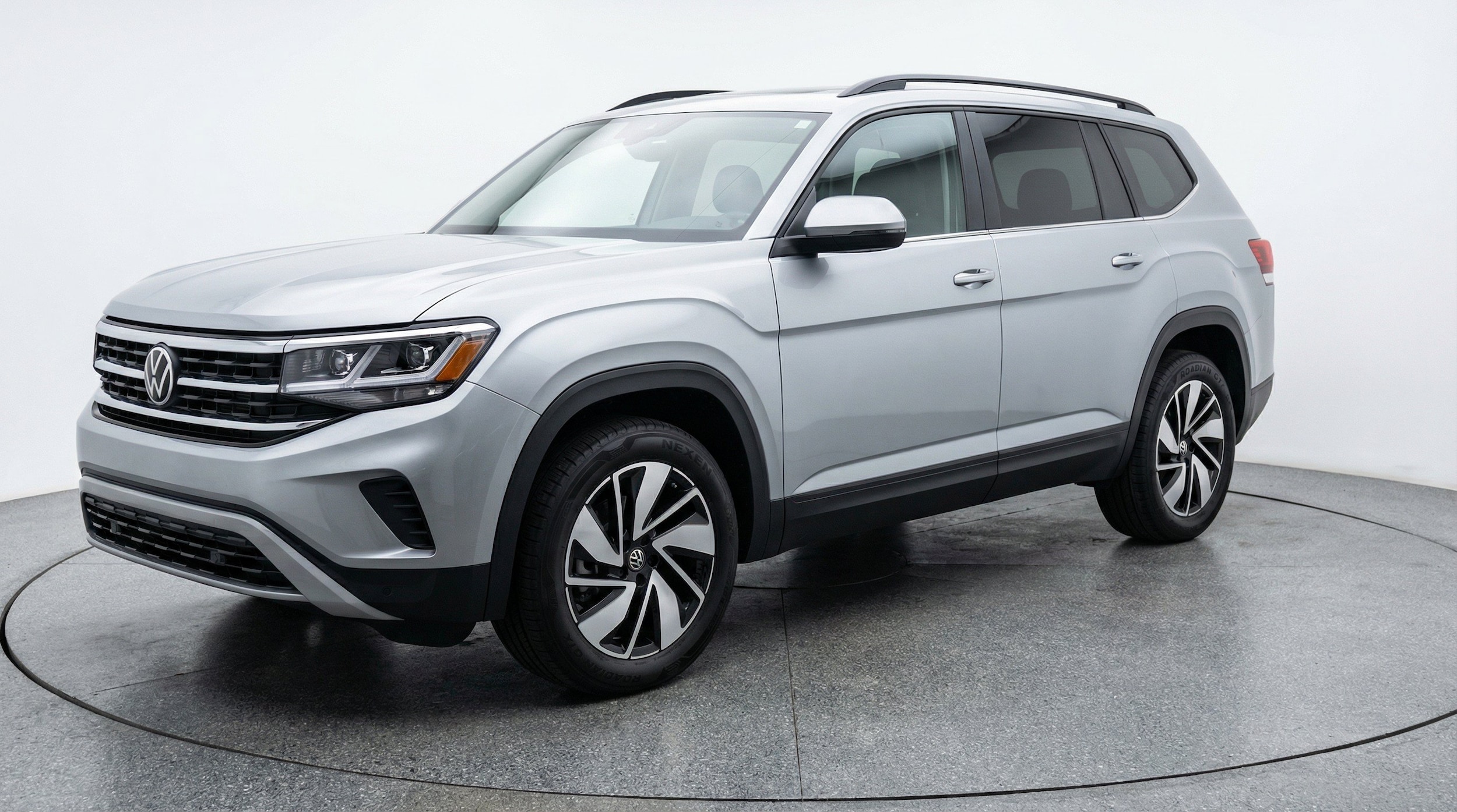 Thumbnail: 2026 Volkswagen Atlas - 3
